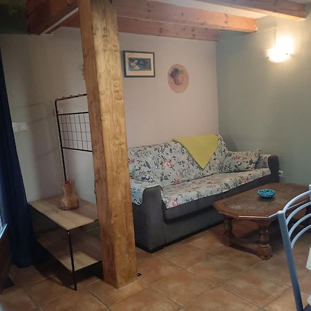 Appartamento Chez Betty Le Luc Esterno foto